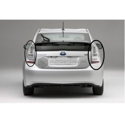 Toyota Prius Genuine Back Light 2010
