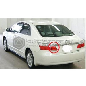 Toyota Premio Genuine Trunk Light 2013