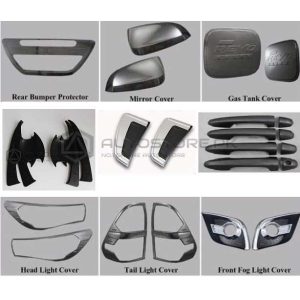 Toyota Hilux Revo Black Kit 24 pcs 2016-2019