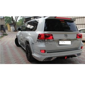 Toyota Land Cruiser FJ200 LED Spoiler 2016-2021