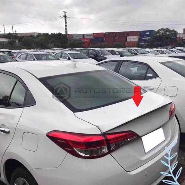 yaris trunk lip spoiler