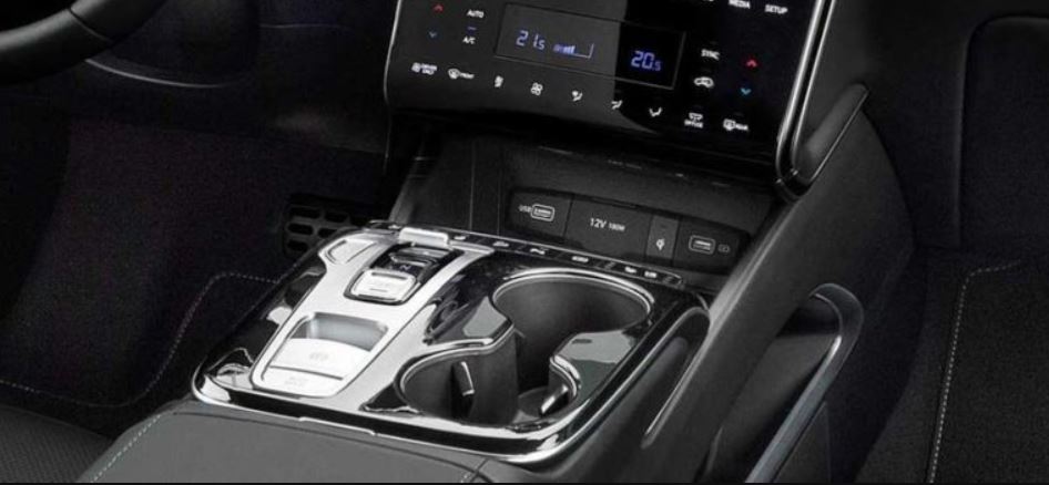 Hyundai-Tucson-Under-the-Screen