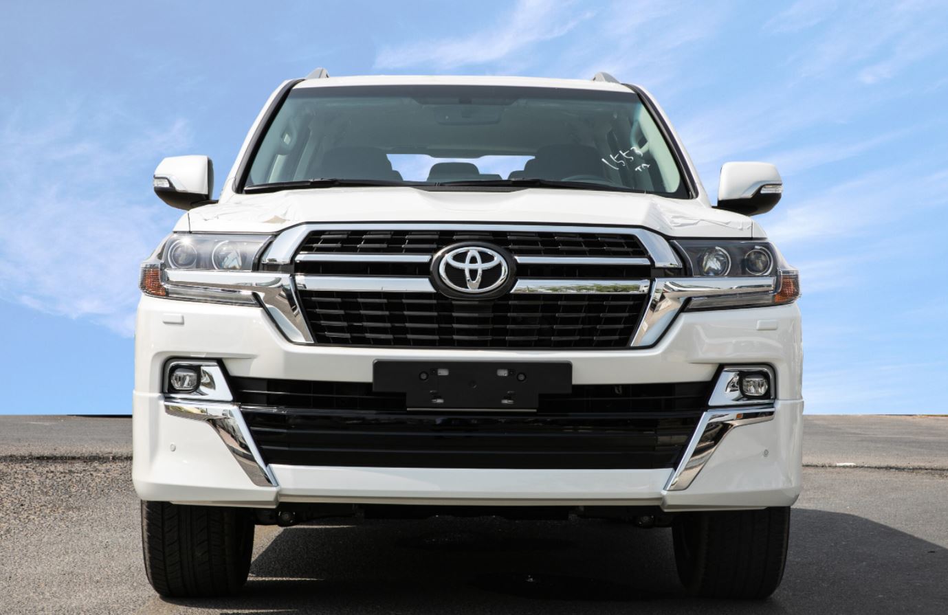 Toyota Land Cruiser 2022 | A Detailed Analysis - Autostore.pk