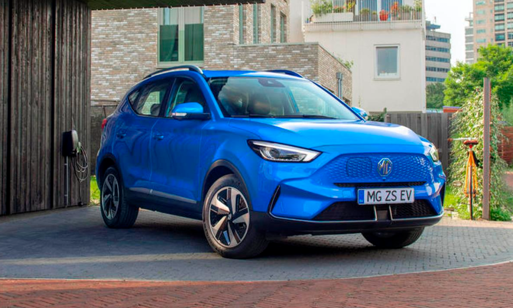mg zs ev suv blue pakistan