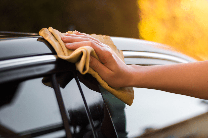 cleaning car yellow cloth