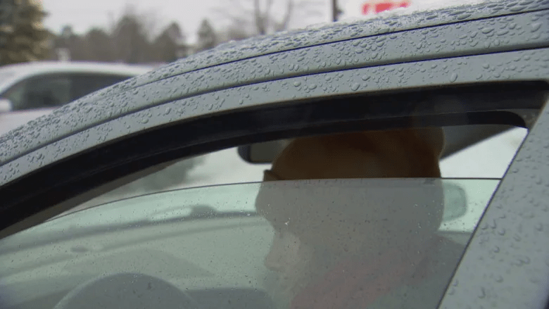 closing car windows